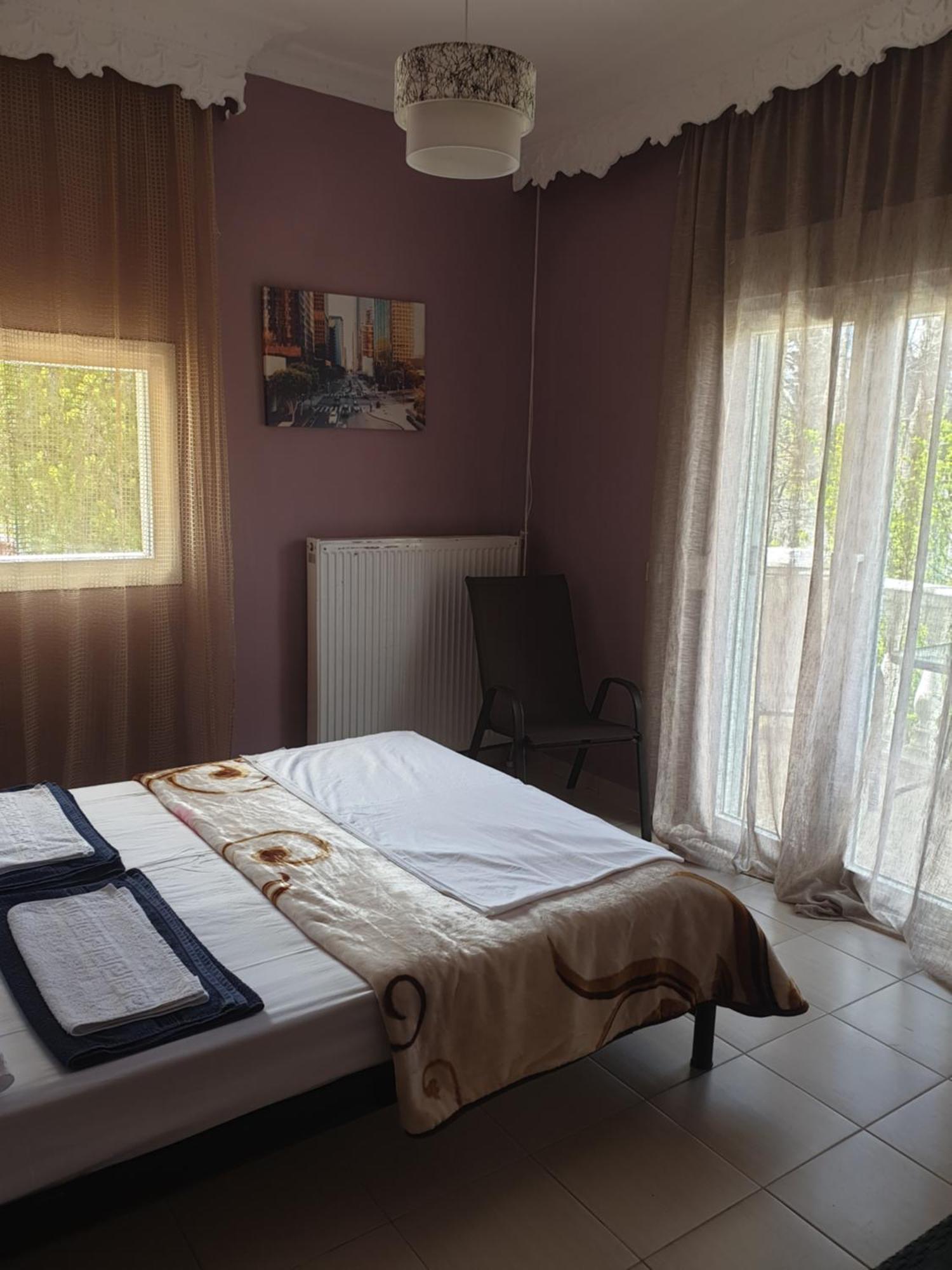 Plaza Apartments Nea Vrasna Bagian luar foto